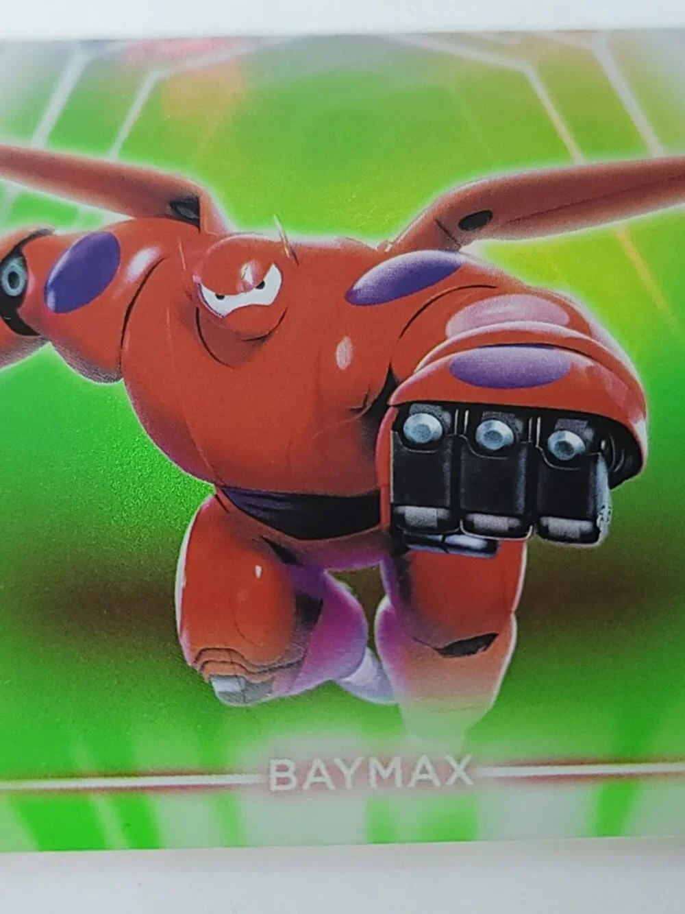 Baymax Topps 2026 Disney Neon Holo Parallel Refractor Limited 083/199 - Picture 3 of 4